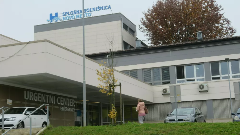Splošna bolnišnica Novo mesto, četrta največja bolnišnica v državi, je tudi učna bolnišnica za potrebe novomeške fakultete za zdravstvene vede. F Dragana Stanković