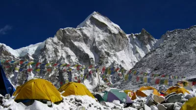 bazni tabor na mount everestu