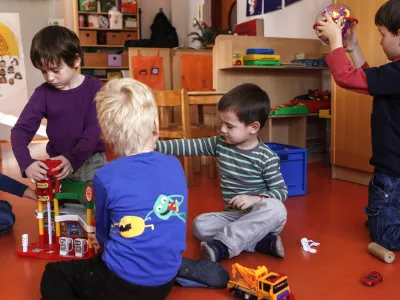 otrok - igra- Vrtec Trnovo - zavod za predšolsko vzgojo - predšolski otroci -    //FOTO: Jaka Gasar