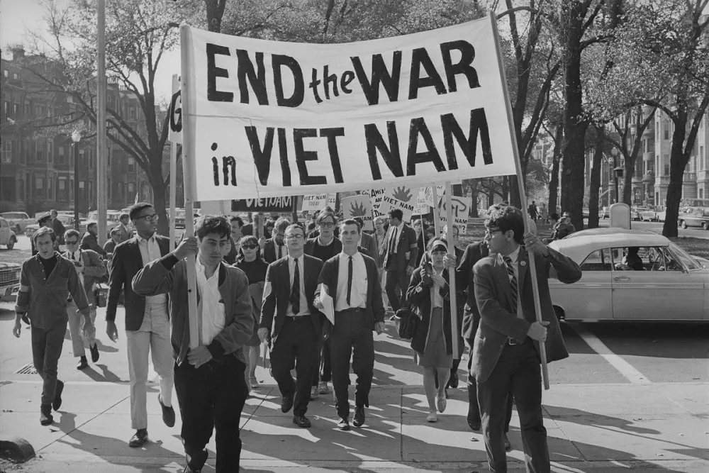 ﻿stop vietnam war
