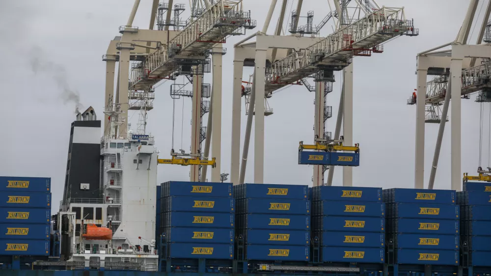  06.01.2023 - Luka Koper, d.d., pristaniški in logistični sistem - mednarodno tovorno pristanišče //FOTO: Luka Cjuha