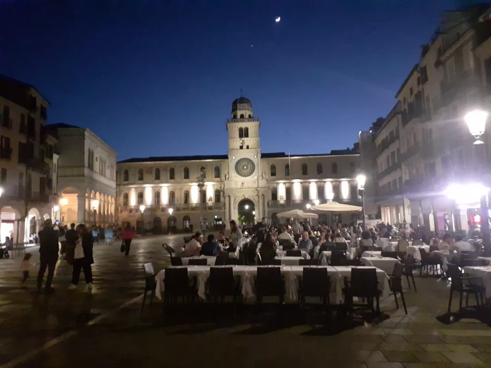 Padova, trg ob astronomski uri