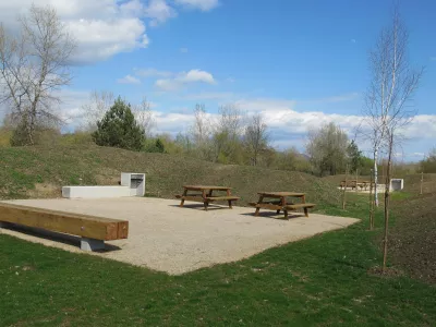 Piknik prostor - Rekreacijsko izobraževalni center ob Savi pri Tomačevem