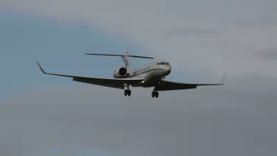 Letalo enakega tipa ima v lasti tudi multimilijarder Jeff Bezos. Arhivska fotografija: Reuters/Alamy