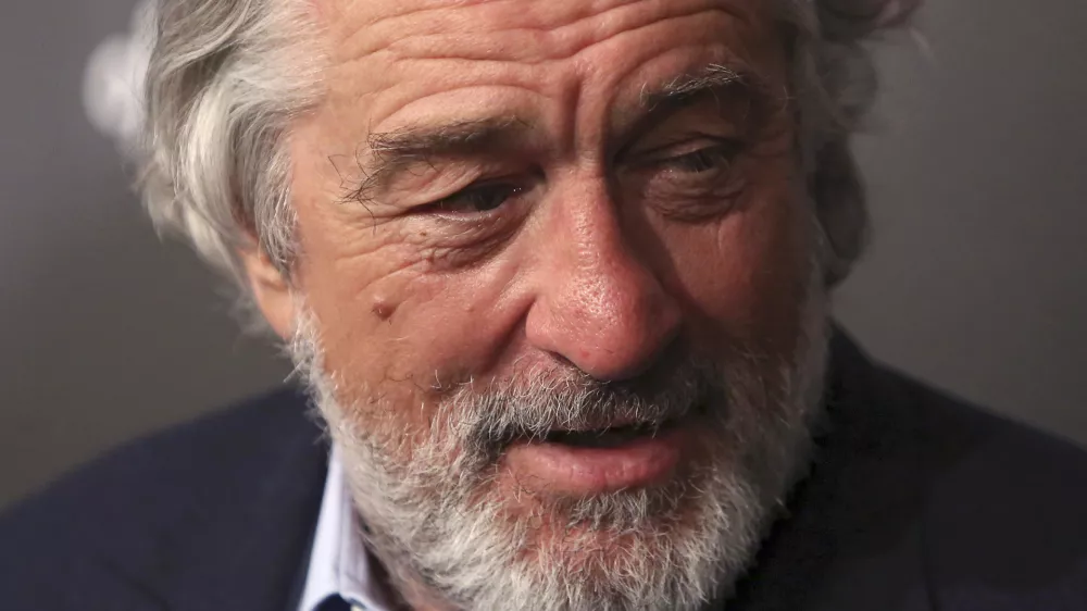 ﻿Actor Robert De Niro attends The National Board of Review Gala, held to honor the 2015 award winners, in the Manhattan borough of New York January 5, 2016. REUTERS/Andrew Kelly - RTX216X1