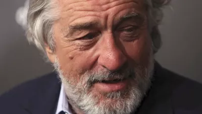 ﻿Actor Robert De Niro attends The National Board of Review Gala, held to honor the 2015 award winners, in the Manhattan borough of New York January 5, 2016. REUTERS/Andrew Kelly - RTX216X1