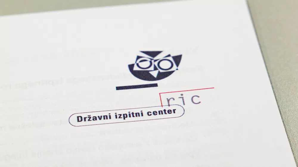 Ljubljana, Drzavni izpitni center.Novinarska konferenca, na kateri so predstavili rezultate letosnje splosne in poklicne mature v spomladanskem roku.