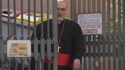 Cardinal Pierbattista Pizzaballa arrives in the New Hall of the Synod at the Vatican, Tuesday, May 6, 2025, the last time before the start of the conclave starting in the afternoon of Wenesday, May 7, when they will elect the successor of Pope Francis. (AP Photo/Gregorio Borgia)