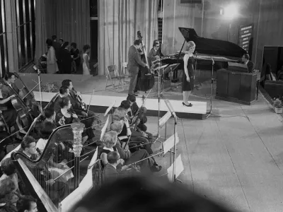 ﻿Marjana DeržajSlovenska popevka 1963hrani muzej novejše zgodovine