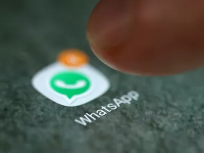 ﻿FILE PHOTO: The WhatsApp app logo is seen on a smartphone in this picture illustration taken September 15, 2017. REUTERS/Dado Ruvic/Illustration/File Photo
