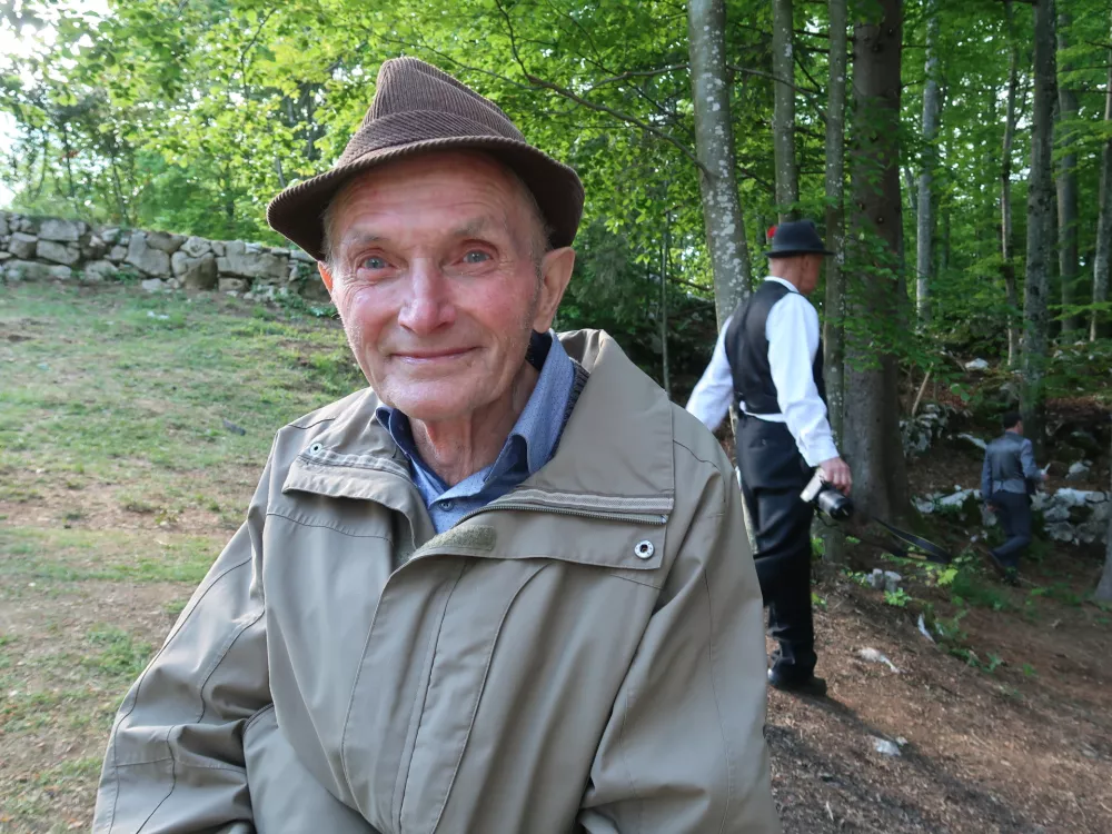 Lokovec, kovaštvo, oglarstvo, prižig kope miru, oglje, oglarska kopa, oglarjenje, Maks Kobal / Foto: Nataša Bucik Ozebek