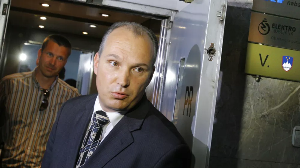 Kristjan Verbič, predsednik Vseslovensko združenje malih delničarjev - VZMD - Skupščina SCT - delničarji gradbene družbe odločali o spremembi osnovnega kapitala družbe, in sicer z vplačilom stvarnega vložka oz. s konverzijo terjatev navadnih upnikov. uprava - upravni odpor  /FOTO: Jaka Adamič