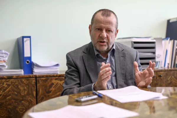 Dr. Darko Zupanc, direktor Državnega izpitnega centra: »Dosežek pri pisanju NPZ, ki traja zgolj eno uro, je precej zanesljivejši napovednik uspeha učenca v srednji šoli in celo na maturi. Šolske ocene, ki jih učenec zbira vse šolsko leto, niso vselej realen kazalnik njegovega znanja.«