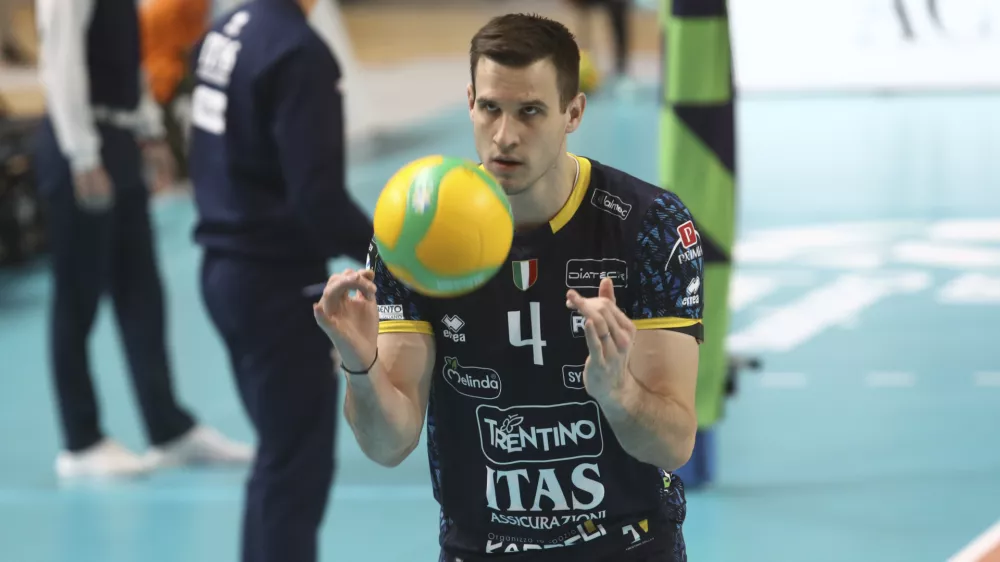 Jan Kozamernik, član odbojkarske ekipe Trentino in slovenski odbojkarski reprezentant - 10.01.2024 – odbojka - ACH Volley: Trentino, evropska liga prvakov, 4. krog: skupina A: //FOTO: Luka Cjuha