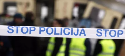 - ilustrativna fotografija - policijski zaščitni trak - policija - stop/FOTO: Luka Cjuha