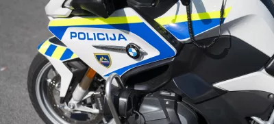 prometni nadzorpolicija - simbolična fotografijaprometna policijavarnost v prometupolicija na motorjihmotoristična policijaprehitri voznikiavtocestna policija08.04.2025 Policijski nadzor, počivališče PovodjeFOTO: Nik Erik Neubauer