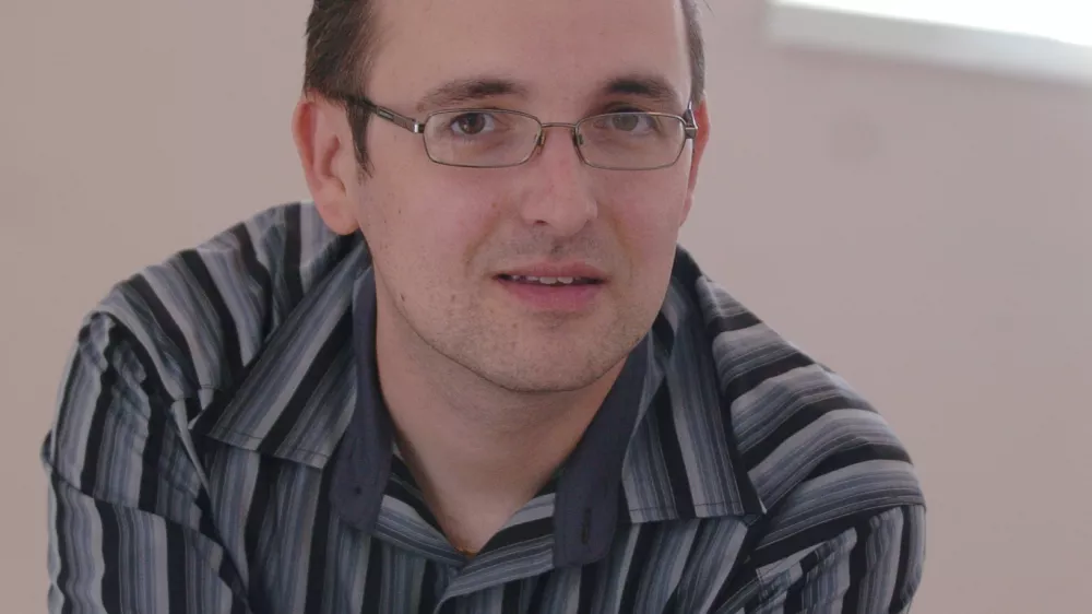 Docent dr. Miro Haček, asistent z doktoratom – Katedra za analizo politik in javno upravo - FDV – Fakulteta za družbene vede - ,//FOTO: Matej PovšeOPOMBA: ZA OBJAVO V ČASOPISU DNEVNIK