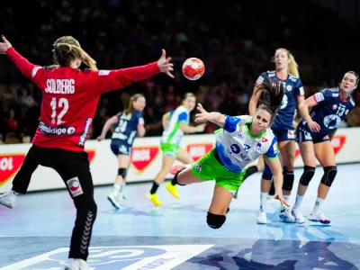 Nata&scaron;a LJEPOJA, Norway vs Slovenija, Women's EHF EURO 2024, Austria, Hungary, Switzerland, evropsko prvenstvo 28.11.2024, Mandatory Credit &copy; Eva Manhart / kolektiff