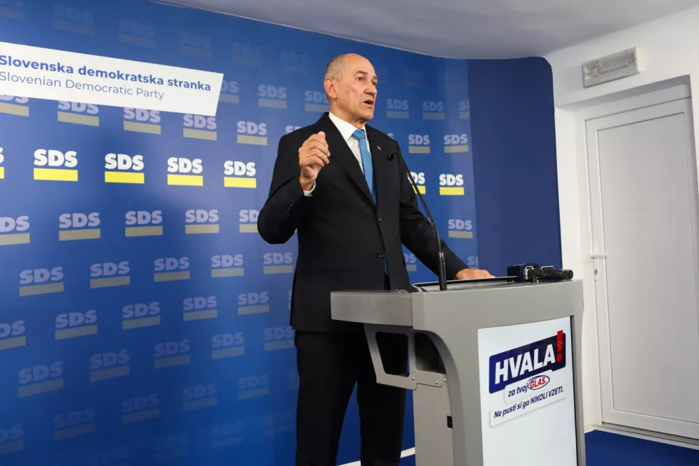 - 11.05.2025. Referendum 2025, Janez Janša, SDS, izjava. Foto: Bojan Velikonja i