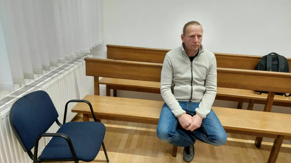 Boštjan Trobiš bo še tretjič s pritožbo na prvostopenjsko sodbo poskušal poiskati pravico na višjem sodišču. To je obsodilno sodbo že dvakrat razveljavilo. Foto: Mojca Marot