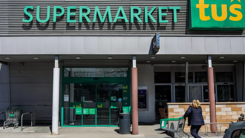 Za nakup Engrotuševe veleprodajne dejavnosti se kot resen kandidat omenja podjetje Ahac, ki po Sloveniji med drugim razpečuje pivo tujih trženjskih znamk. Foto: Bojan Velikonja