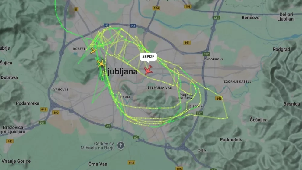 Kroženje skupine letal nad Ljubljano. Foto: Flightradar24