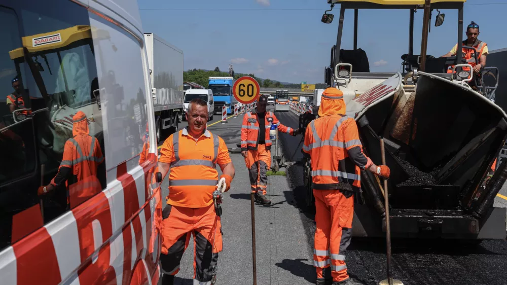 - 29.04.2025 - obnova štajerske avtoceste, delo na cesti, viadukti, DARS//FOTO: Jaka Gasar