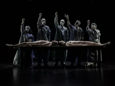 InkubatorRežija: Oliver FrljićFotografija: Matej Povše