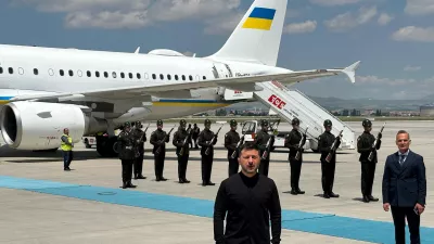 Ukrainian President Volodymyr Zelenskiy talks to members of the media upon his arrival at Esenboga Airport in Ankara, Turkey, May 15, 2025. REUTERS/Huseyin Hayatsever