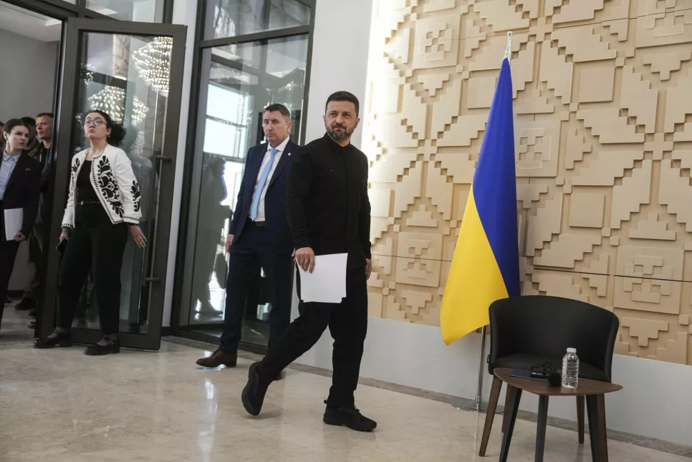 Ukrainian President Volodymyr Zelenskyy arrives for a press conference at the Ukrainian Embassy in Ankara, Turkey, Thursday, May 15, 2025. (AP Photo/Evgeniy Maloletka)