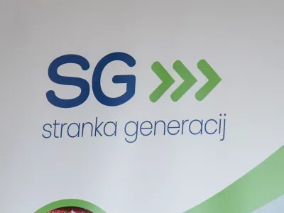 Ljubljana, DeSUS.Novinarska konferenca strank DeSUS in Dobra drzava, na kateri sta predsednika strank Vlado Dimovski in Smiljan Mekicar predstavila kljucne razloge za zdruzitev obeh strank v Stranko generacij, program nove stranke, ter priprave na kongres, kjer bodo glasovali o spojitvi obeh strank.