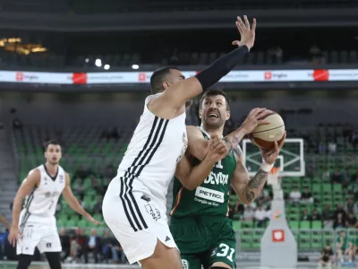 16.5.2025 košarka Olimpija Dubaj Foto Luka Cjuha