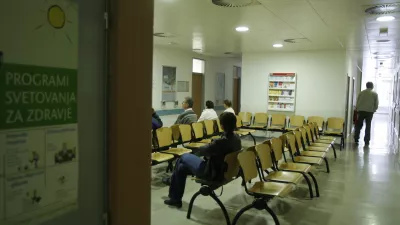 Zdravstveni dom Ljubljana Center, Metelkova, čakalnica//FOTO: Luka CjuhaOPOMBA: ZA OBJAVO V ČASOPISU DNEVNIK