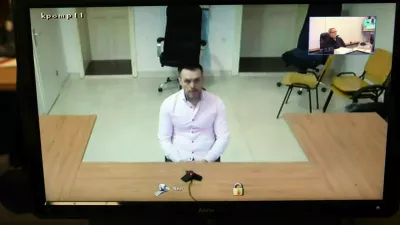 15.01.2025 - sodišče, obtoženi Dino Muzaferović Cezar, osumljen umora na BrduSODNICA NE ŽELI BITI OBJAVLJENA, TAKO DA RAJE OBJAVI FOTOGRAFIJO, KJER JE NAMESTO SODNICE V KOTU STENSKA URAFoto: Tomaž Skale