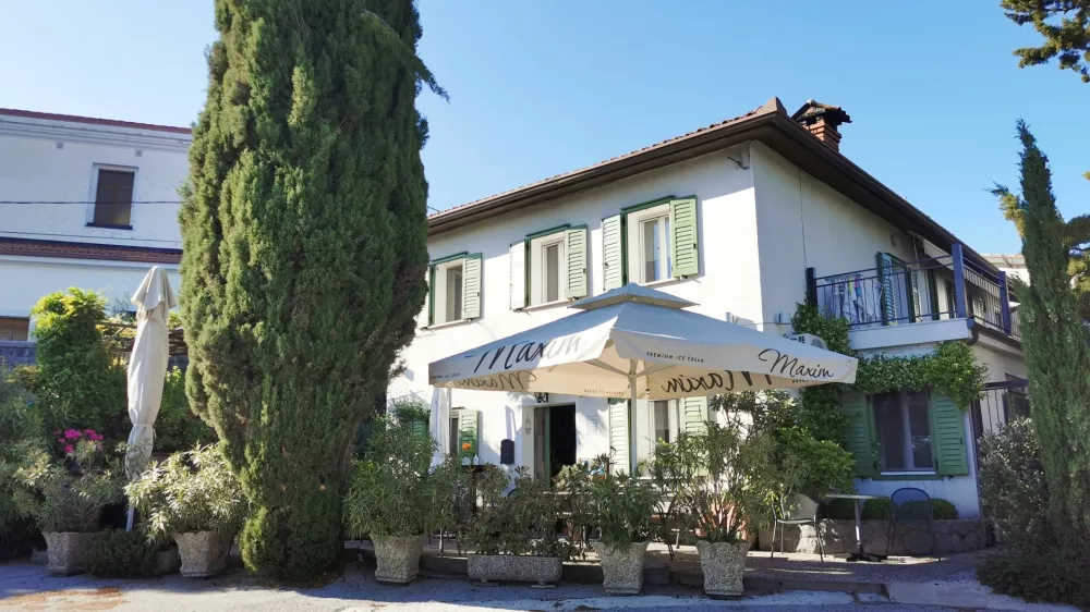 Okrepčevalnica na lepem razgledu