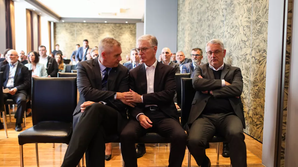 21.05.2025 Delovno srečanja vodstva ministrstva in OKS-ZŠZ s predstavniki nacionalnih panožnih športnih zvez. Foto:Bojan Velikonja 