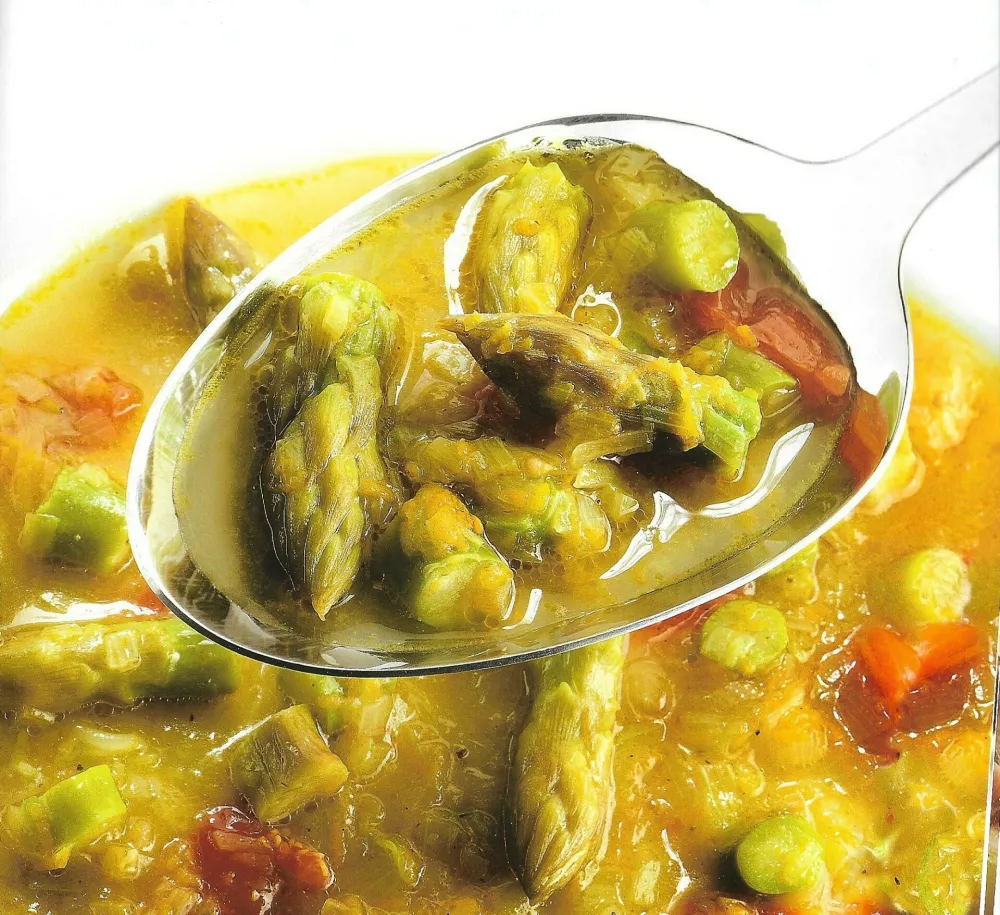 Špargljeva juha / Foto: Dzs