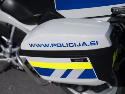 prometni nadzorpolicija - simbolična fotografijaprometna policijavarnost v prometupolicija na motorjihmotoristična policijaprehitri voznikiavtocestna policija08.04.2025 Policijski nadzor, počivališče PovodjeFOTO: Nik Erik Neubauer