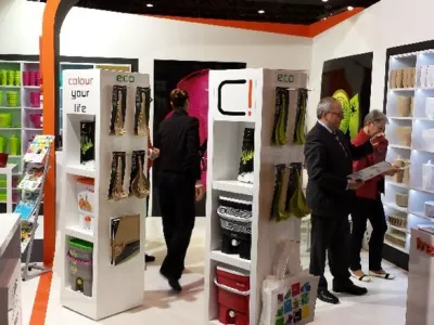 Pobuda omogoča, da uporabniki vrnejo svoje odslužene Skazine izdelke, v Skazi pa jih  reciklirajo in ponovno uporabijo. Foto: Skaza