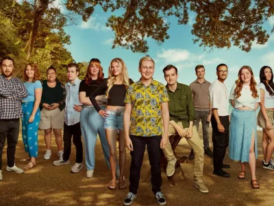 Udeleženci resničnostnega šova, ki so ga v Veliki Britaniji že označili za najbolj nerodnega vseh časov. F Channel 4, zajem zaslona