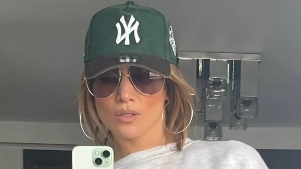 Jennifer Lopez se je znašla v tožbi uličnega fotografa. F IG/JLo