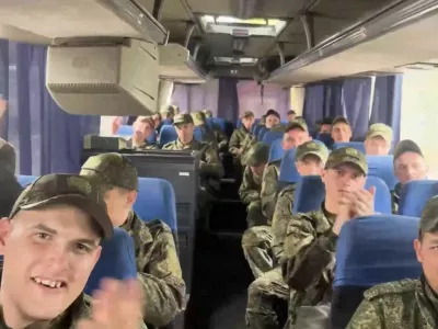 Izmenjava tisoč vojnih ujetnikov je majhen korak, vendar pokazatelj, da se strni nmed seboj poogovarjata. / Foto: rusko obrambno ministrstvo via Profimedia