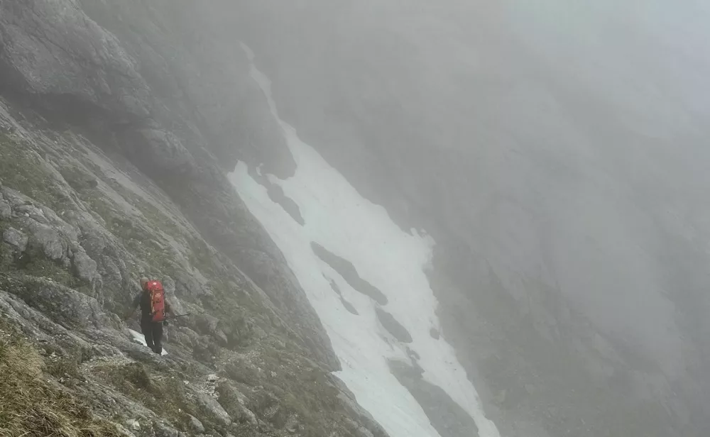 Razmere v visokogorju so še vedno zimske. 