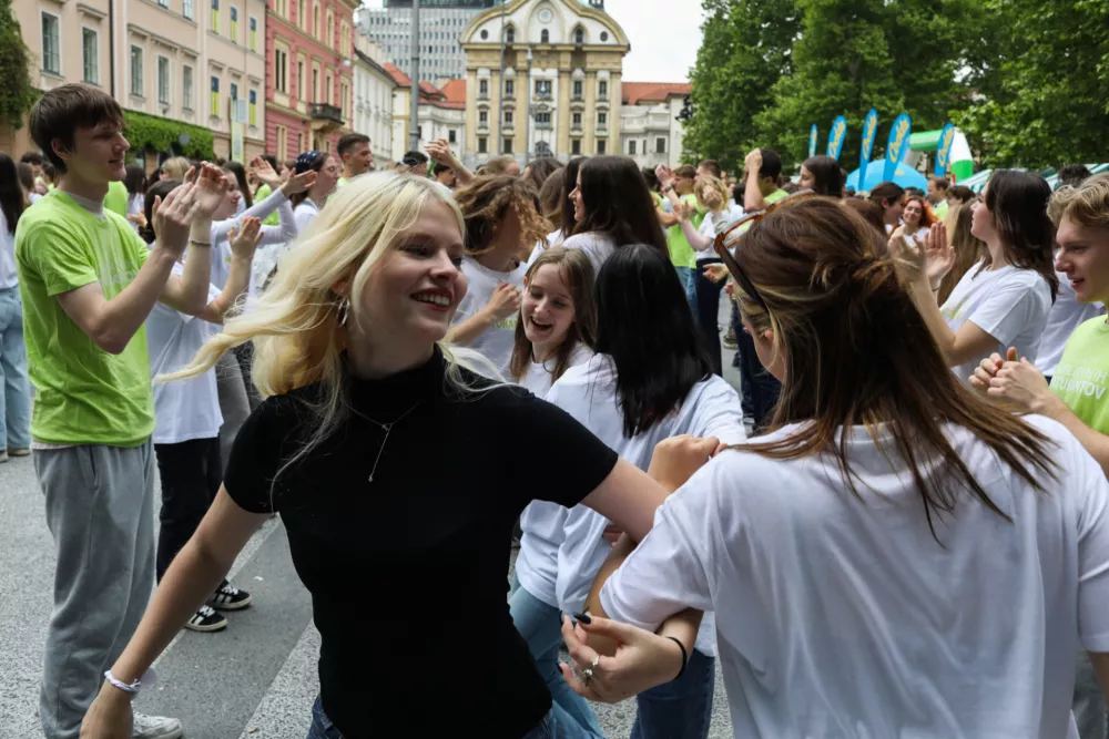  21.05.2025. Parada ljubljanskih maturantov, ples četvorka. Foto:Bojan Velikonja 