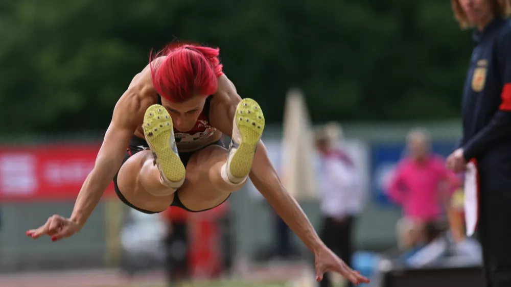 ﻿Nina Kolarič (skok v daljino)- 18. mednarodni atletski miting v počastitev dneva rudarjev Velenje 2013 - atletika//FOTO: Tomaž Skale