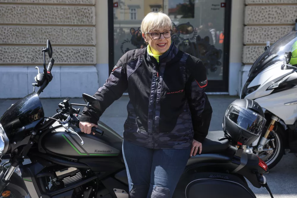 Nataša Pirc Musar- 24.05.2025 - srečanje motoristk na Krekovem trgu//FOTO: Jaka Gasar