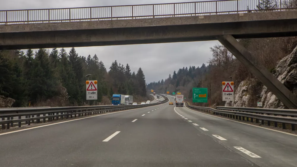 - primorska avtocesta - avtocestni odsek Vrhnika – Postojna - 07.12.2022 - 50. obletnica prvega avtocestnega odseka Vrhnika–Postojna v Sloveniji in tudi v takratni Jugoslaviji - gradnja se je začela 22. maja 19, uradno odprtje je bilo 29.decembra 1972 //FOTO: Luka Cjuha