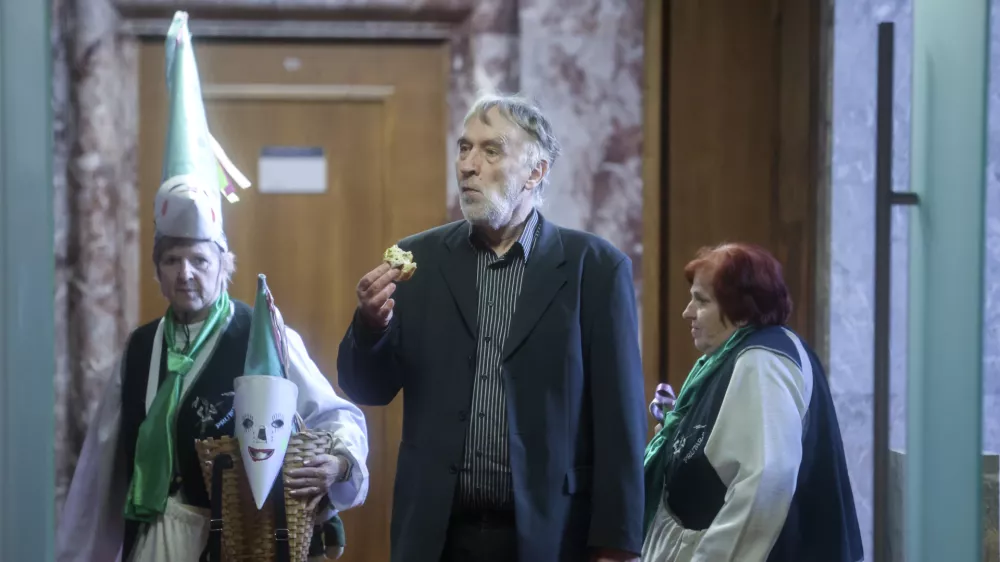 Jonas Žnidaršič- 03.03.2025 - Predsednik vlade dr. Robert Golob je na 28. redni seji Državnega zbora odgovarjal na ustna poslanska vprašanja - parlament, poslanec, poslanci, politika, vlada//FOTO: Jaka Gasar