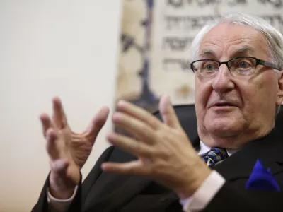 Branko S_ömen (S_oemen), scenarist, pisatelj, publicist, novinar, pedagog in prostozidar - Desk: _Kultura - Kultura - Portret - Avtor: Andrej Petelins_ek