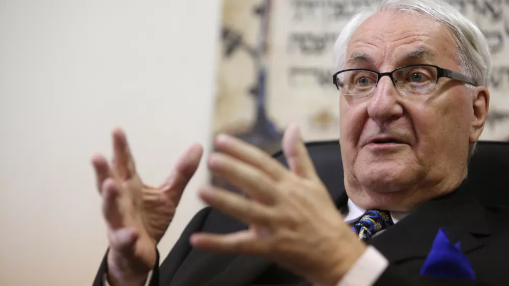 Branko S_ömen (S_oemen), scenarist, pisatelj, publicist, novinar, pedagog in prostozidar - Desk: _Kultura - Kultura - Portret - Avtor: Andrej Petelins_ek